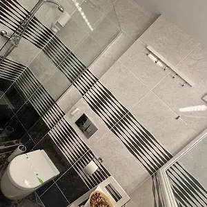 La Maison De Zoe - Airport Residences , Otopeni Rumänien