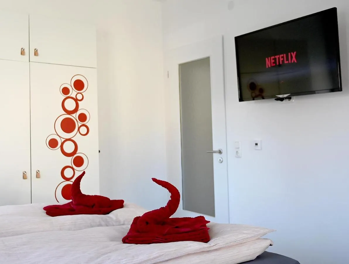 Gemuetliches Appartement Mit Netflix, Nespresso Und Boxspringbett Augsburg 0*,